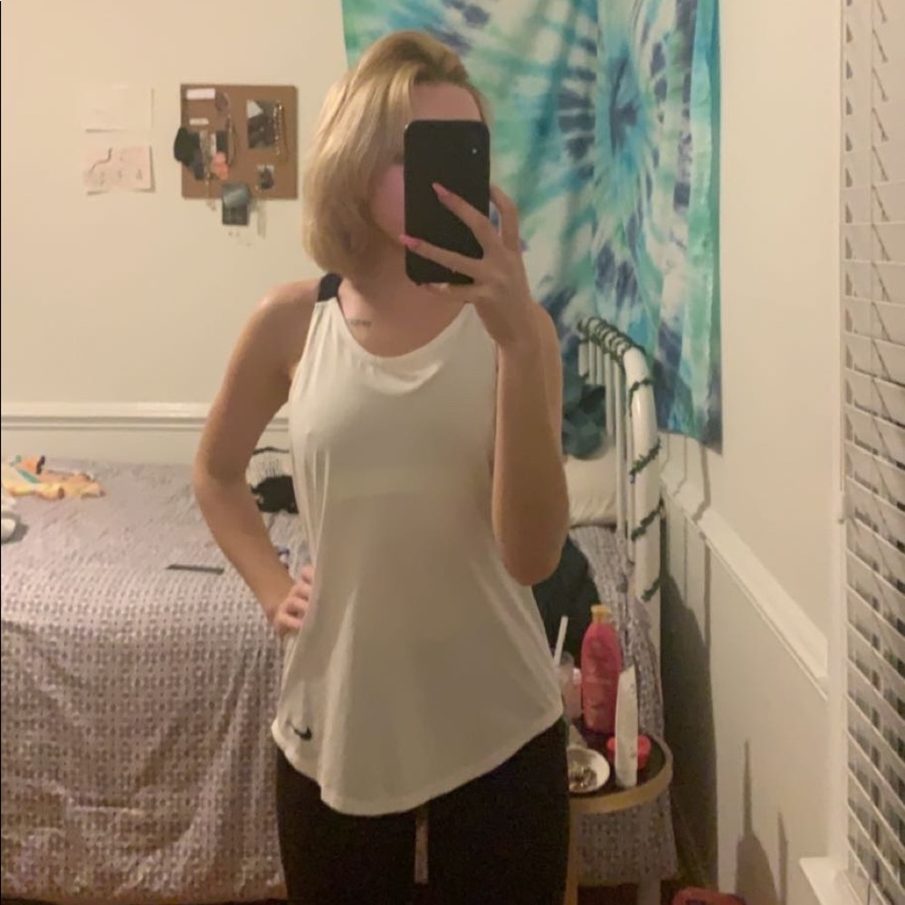 nike tank